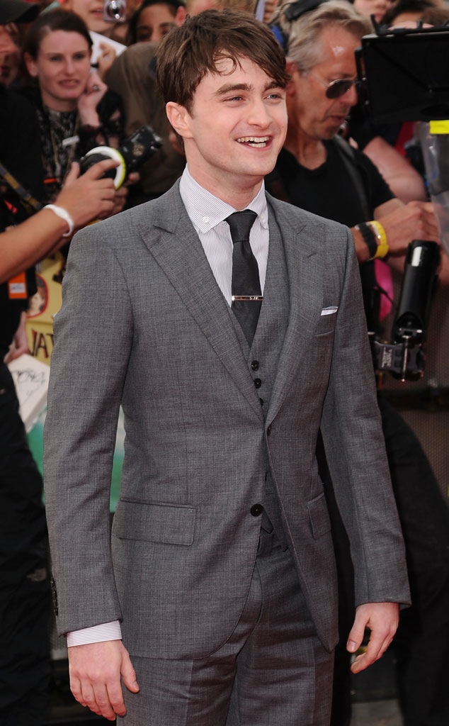 
	
	Một Daniel Radcliffe lịch lãm trong ngày công chiếu phần 2 của tập phim Harry Potter và bảo bối tử thần.